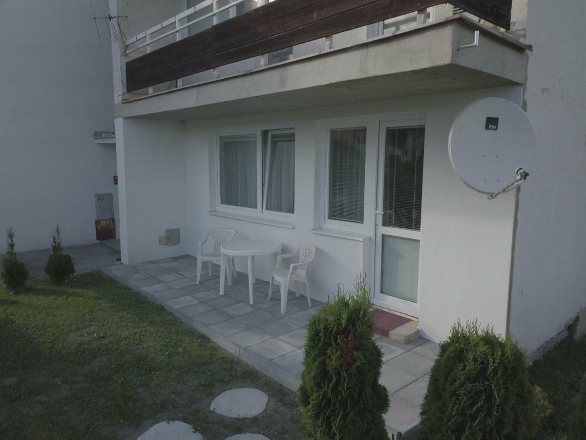 Apartman Choc Lucky Exterior photo
